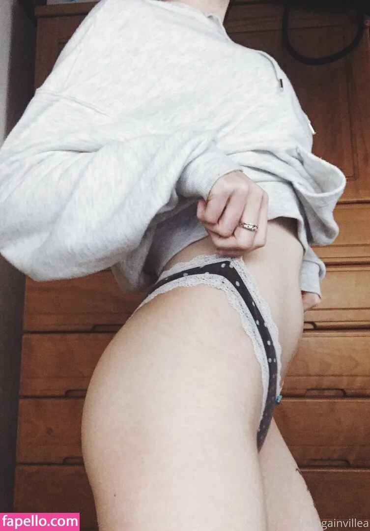Boogainvillea Nude Onlyfans Photo 20