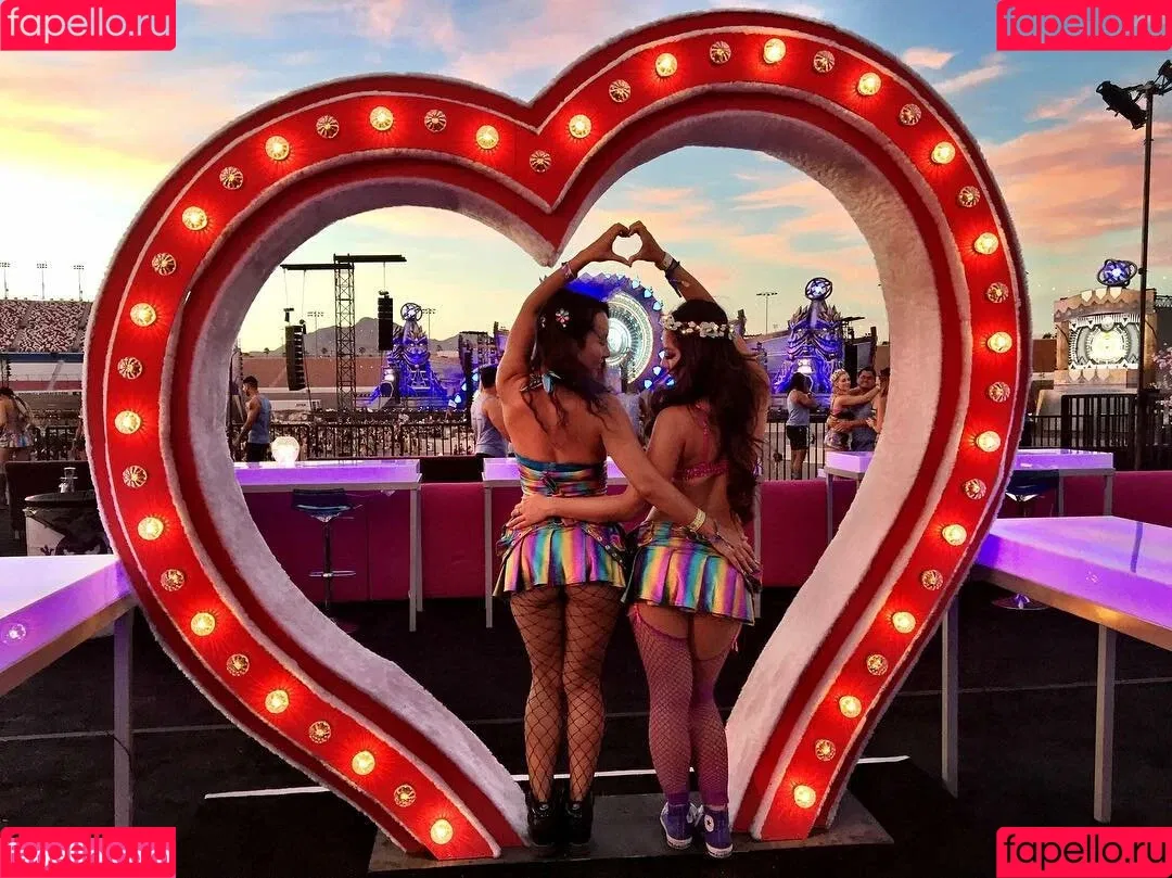 Jenny Chu / iheartjennychu / jenniferchufree Onlyfans Photo Gallery 