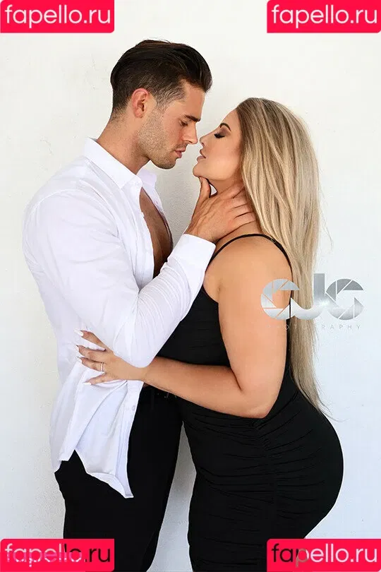 Ashley Alexiss / ashalexiss Onlyfans Photo Gallery 