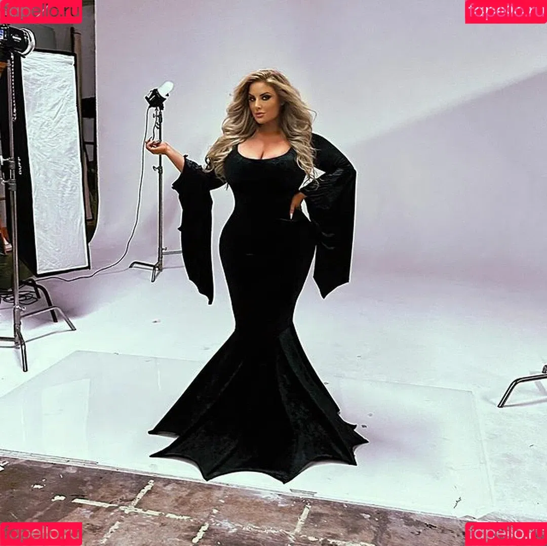 Ashley Alexiss / ashalexiss Onlyfans Photo Gallery 