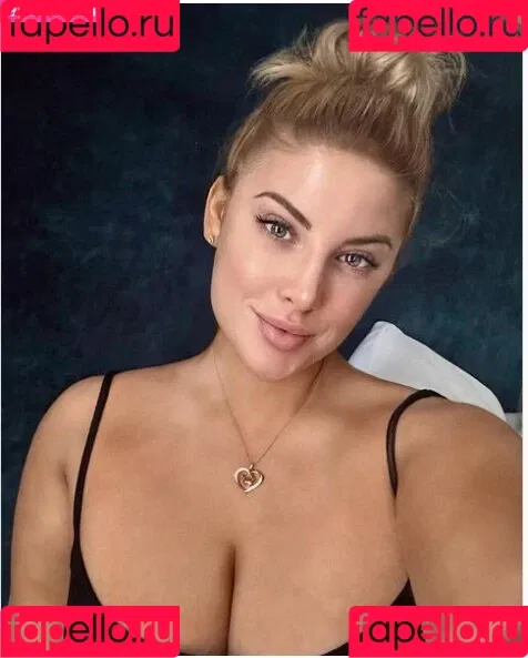 Ashley Alexiss / ashalexiss Onlyfans Photo Gallery 