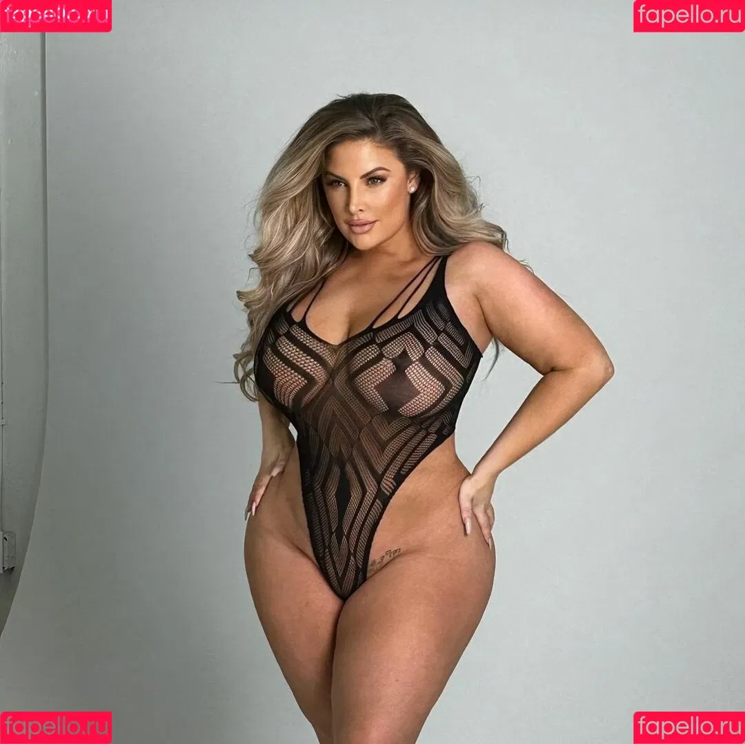 Ashley Alexiss / ashalexiss Onlyfans Photo Gallery 