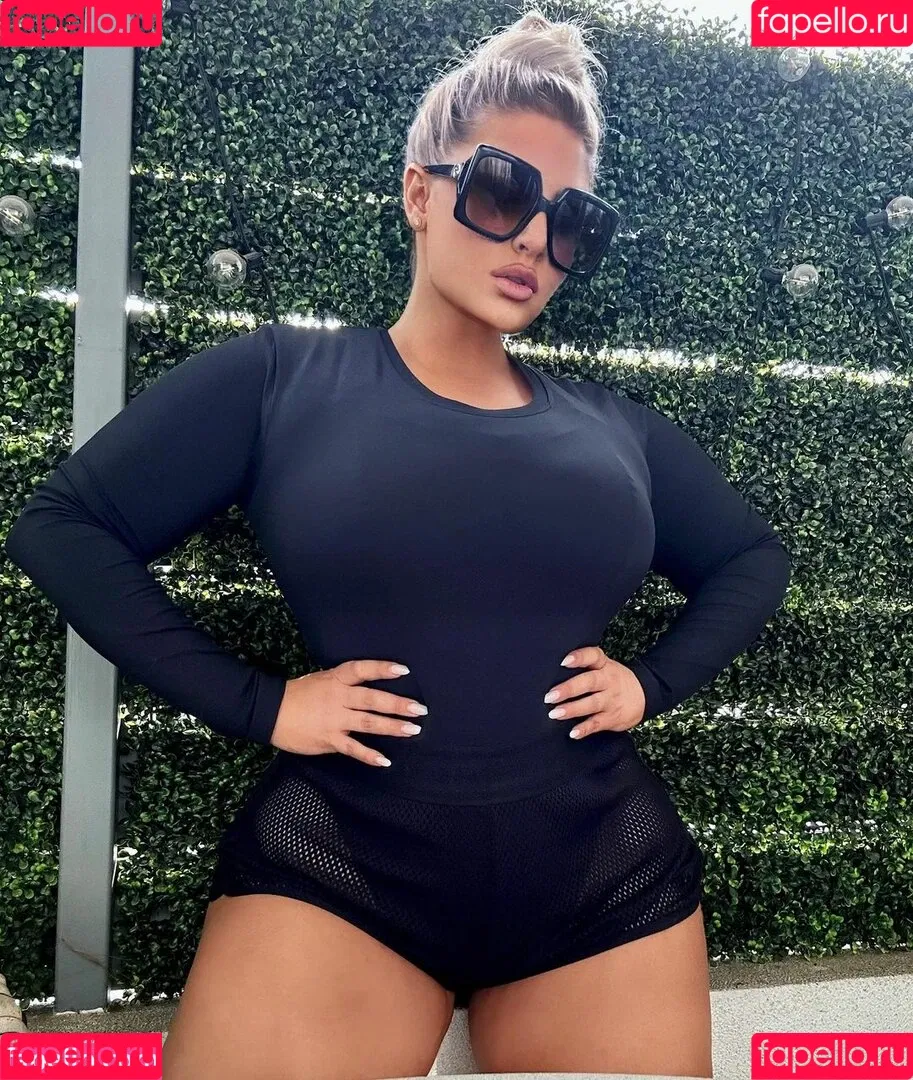 Ashley Alexiss / ashalexiss Onlyfans Photo Gallery 