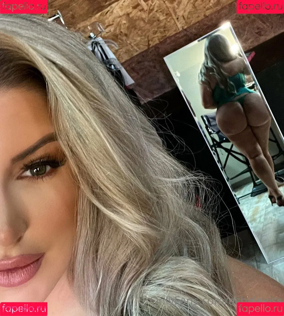 Ashley Alexiss / ashalexiss Onlyfans Photo Gallery 