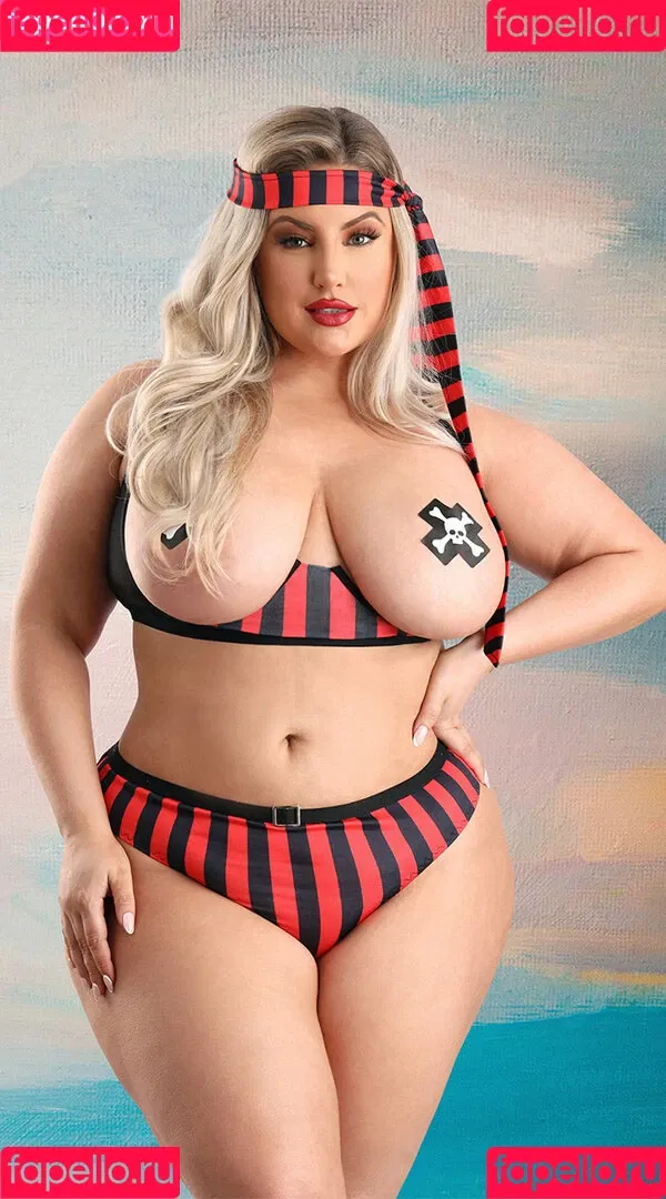 Ashley Alexiss / ashalexiss Onlyfans Photo Gallery 