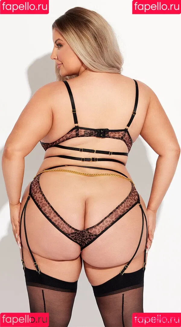 Ashley Alexiss / ashalexiss Onlyfans Photo Gallery 