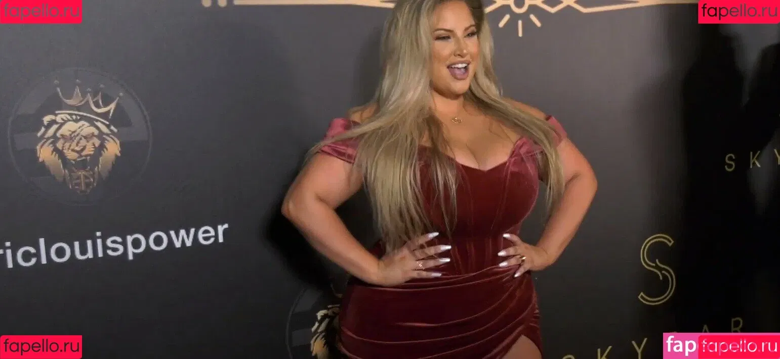 Ashley Alexiss / ashalexiss Onlyfans Photo Gallery 