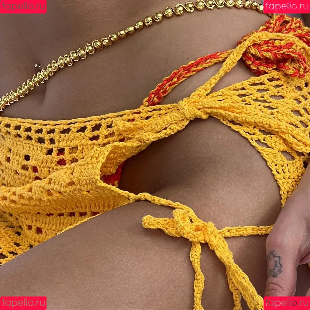 Dua Lipa / dualipa / newsong Onlyfans Photo Gallery 