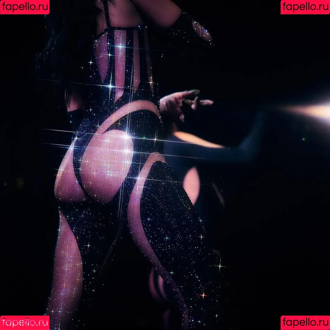 Dua Lipa / dualipa / newsong Onlyfans Photo Gallery 
