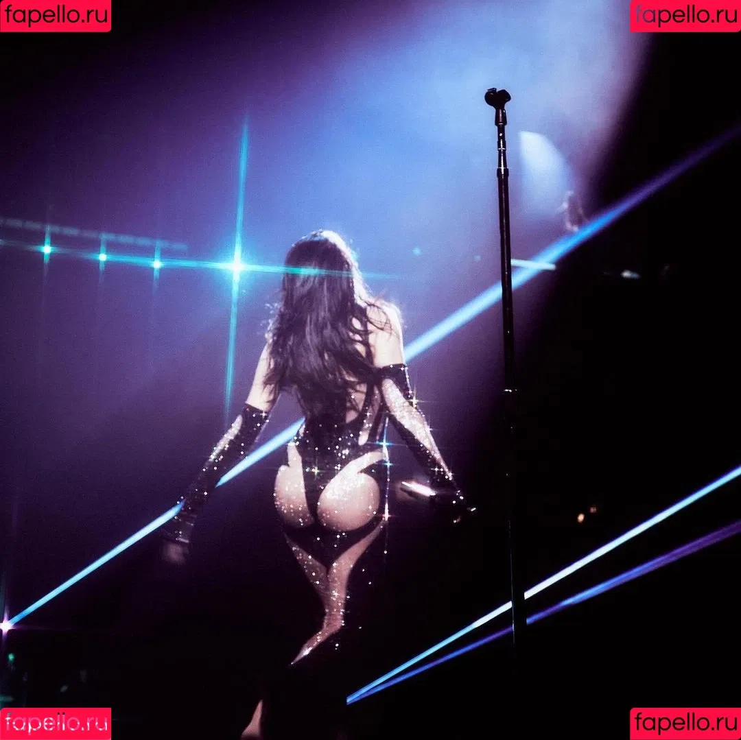 Dua Lipa / dualipa / newsong Onlyfans Photo Gallery 