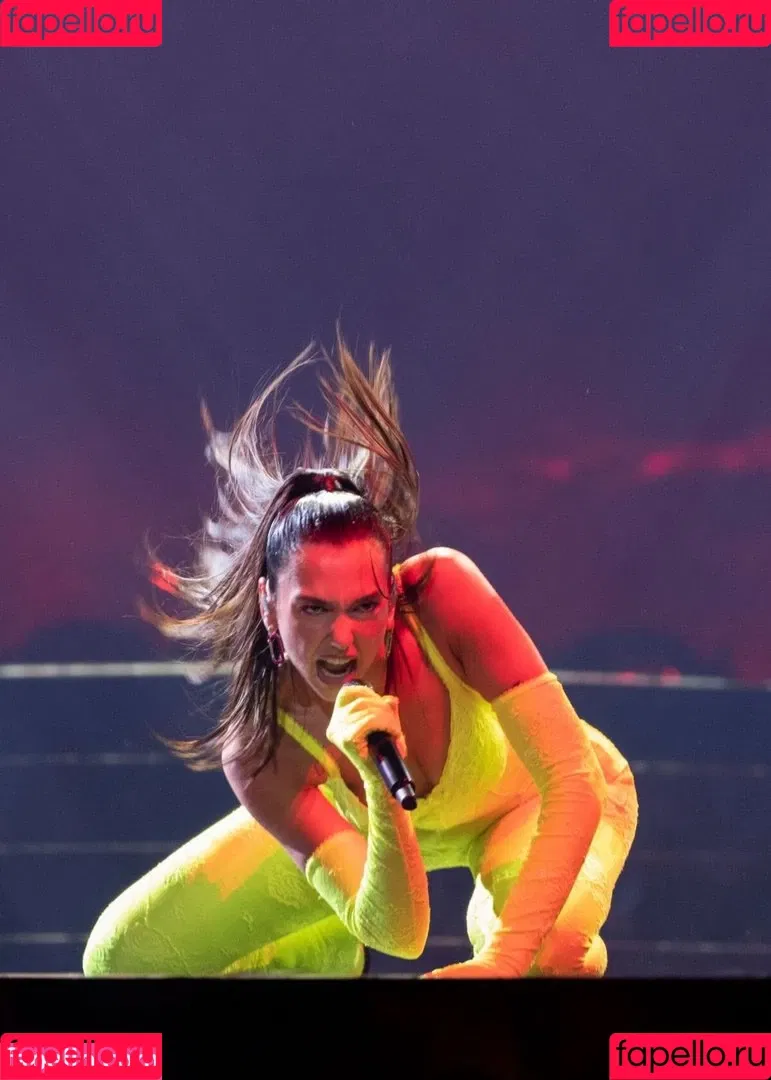 Dua Lipa / dualipa / newsong Onlyfans Photo Gallery 