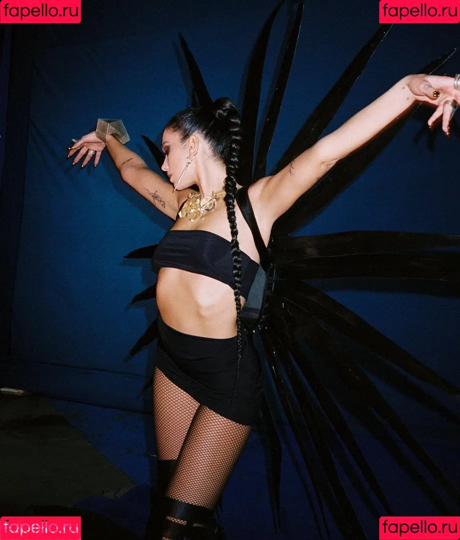Dua Lipa / dualipa / newsong Onlyfans Photo Gallery 