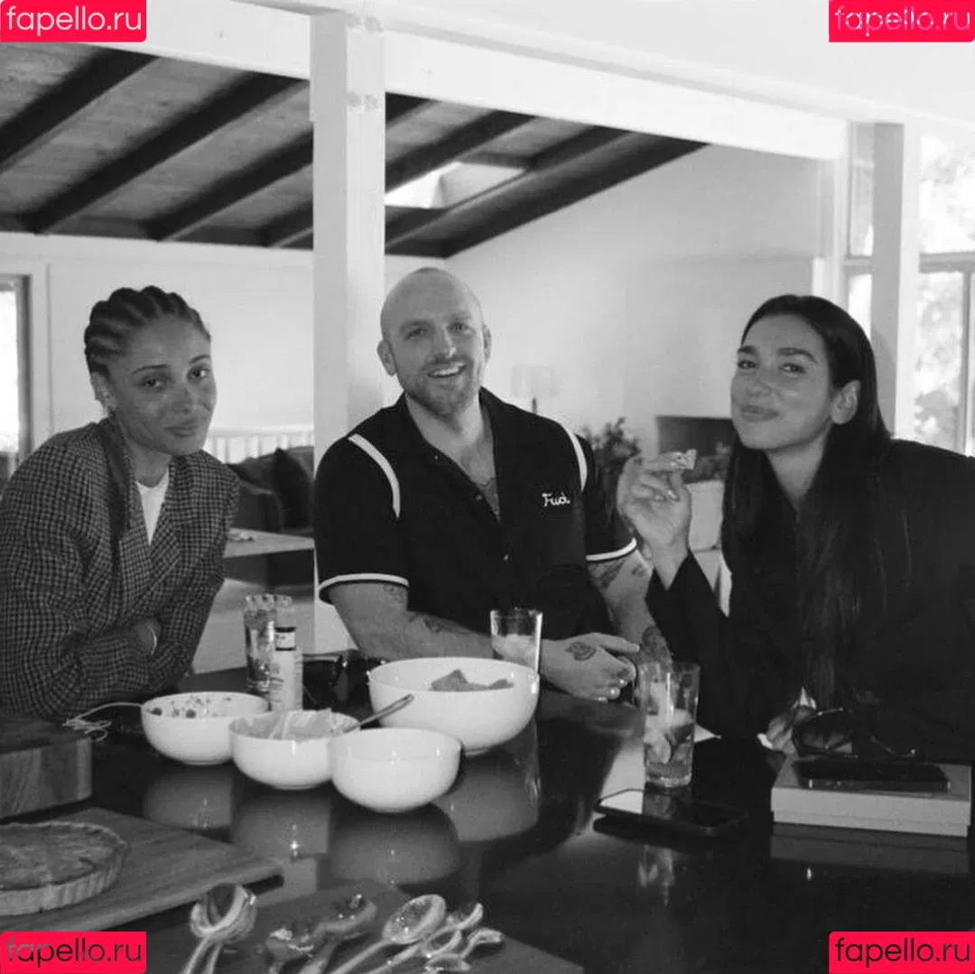 Dua Lipa / dualipa / newsong Onlyfans Photo Gallery 