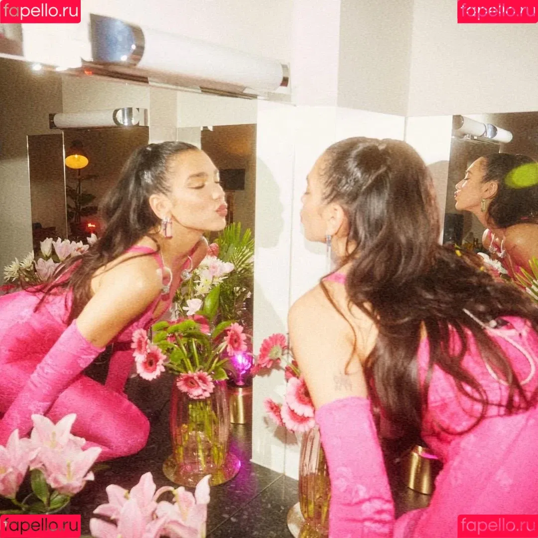 Dua Lipa / dualipa / newsong Onlyfans Photo Gallery 