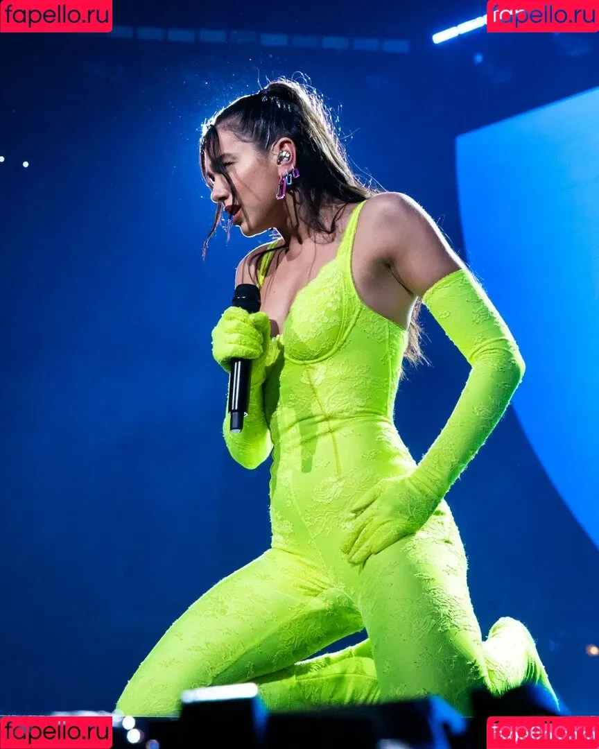 Dua Lipa / dualipa / newsong Onlyfans Photo Gallery 