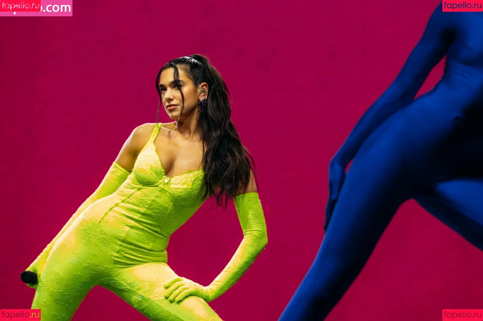 Dua Lipa / dualipa / newsong Onlyfans Photo Gallery 