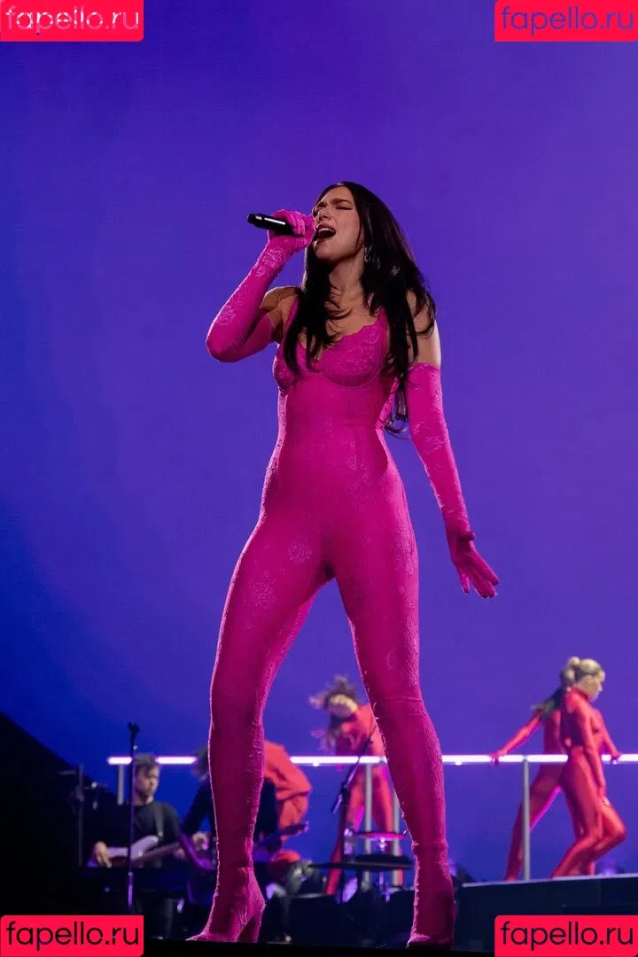 Dua Lipa / dualipa / newsong Onlyfans Photo Gallery 