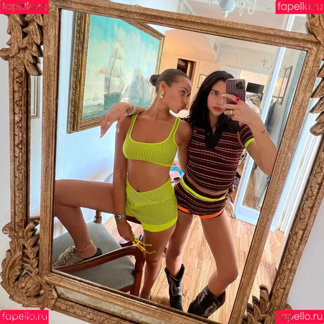 Dua Lipa / dualipa / newsong Onlyfans Photo Gallery 