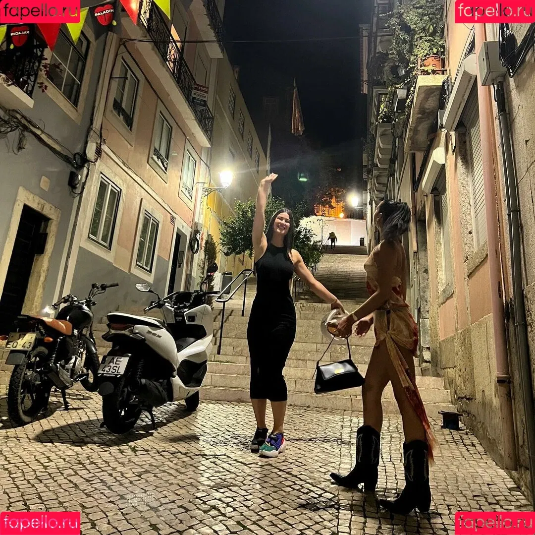 Dua Lipa / dualipa / newsong Onlyfans Photo Gallery 