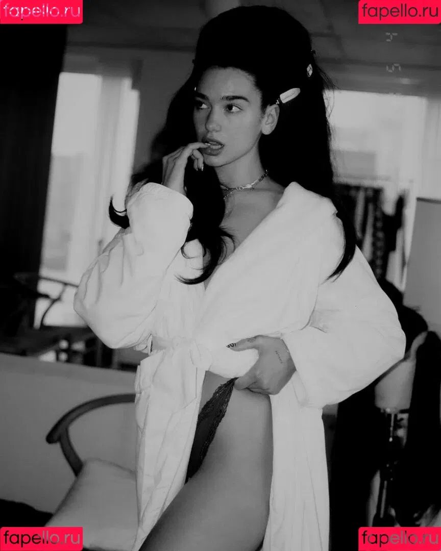 Dua Lipa / dualipa / newsong Onlyfans Photo Gallery 