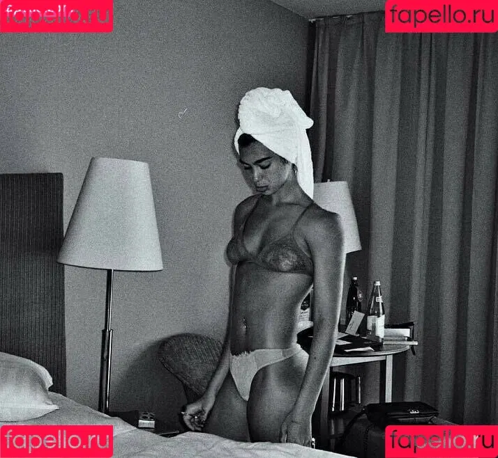 Dua Lipa / dualipa / newsong Onlyfans Photo Gallery 