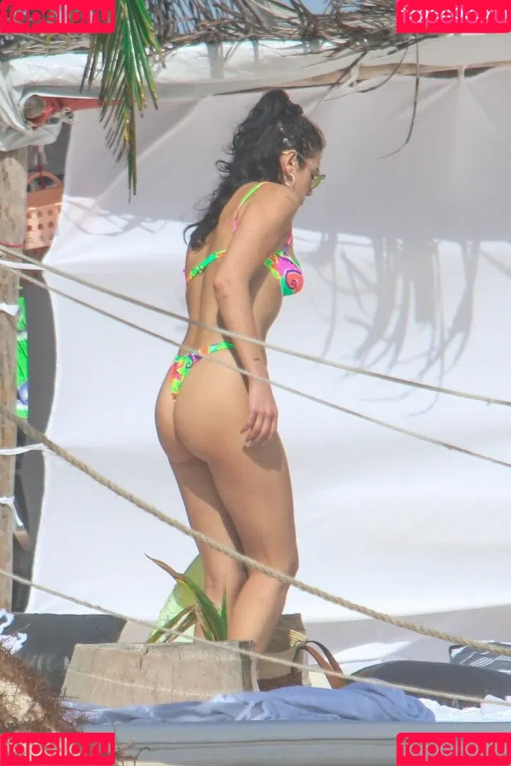 Dua Lipa / dualipa / newsong Onlyfans Photo Gallery 