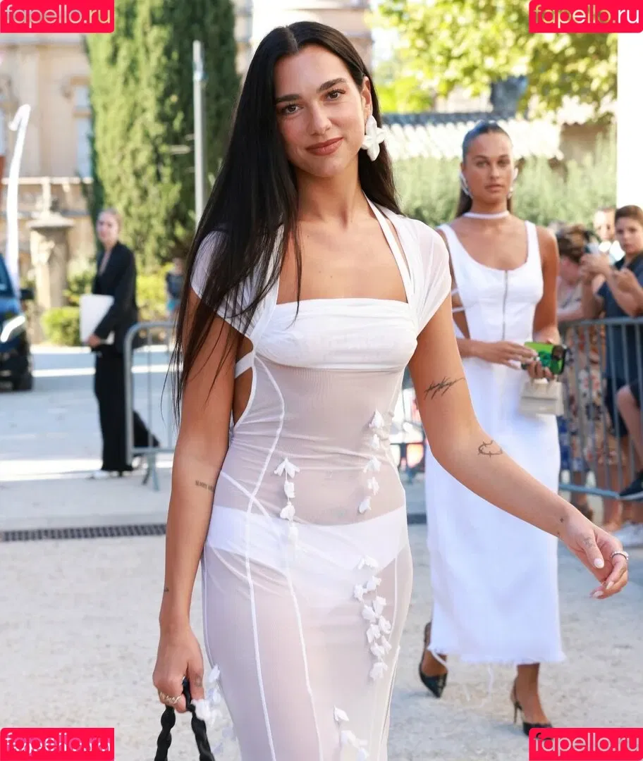 Dua Lipa / dualipa / newsong Onlyfans Photo Gallery 
