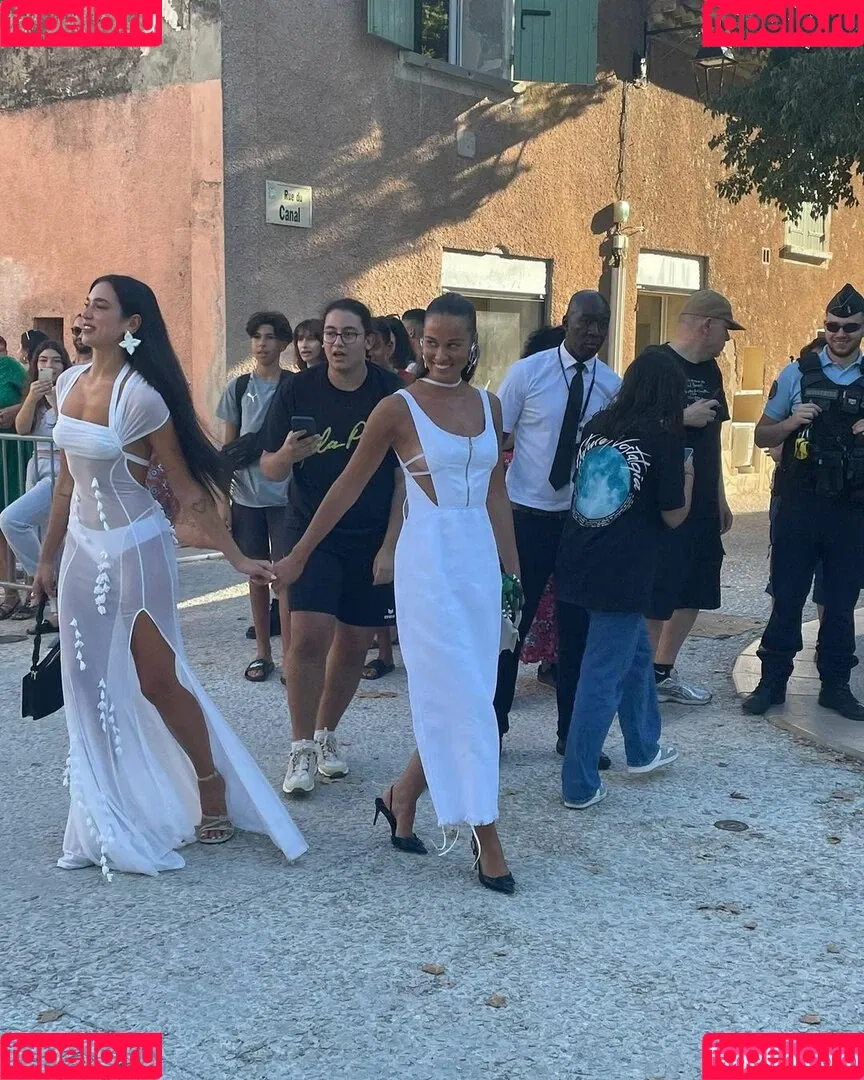 Dua Lipa / dualipa / newsong Onlyfans Photo Gallery 