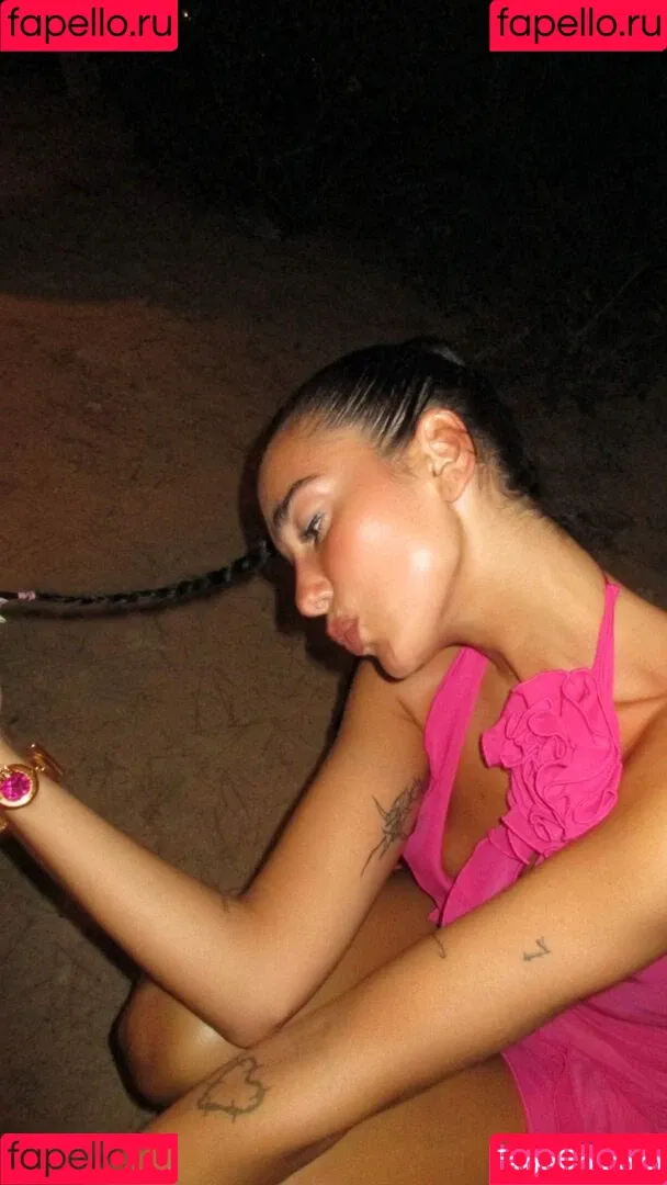 Dua Lipa / dualipa / newsong Onlyfans Photo Gallery 