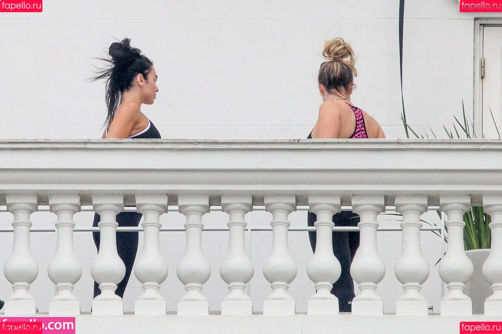 Dua Lipa / dualipa / newsong Onlyfans Photo Gallery 
