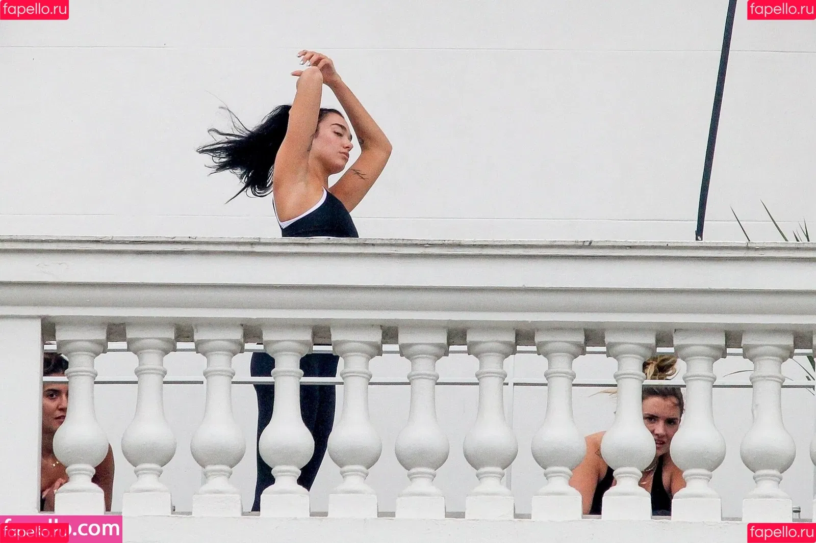 Dua Lipa / dualipa / newsong Onlyfans Photo Gallery 