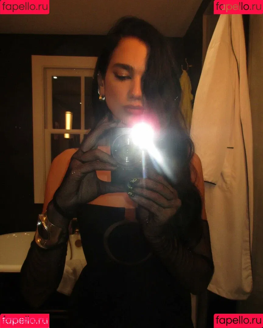 Dua Lipa / dualipa / newsong Onlyfans Photo Gallery 