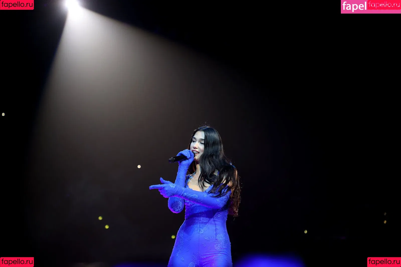 Dua Lipa / dualipa / newsong Onlyfans Photo Gallery 