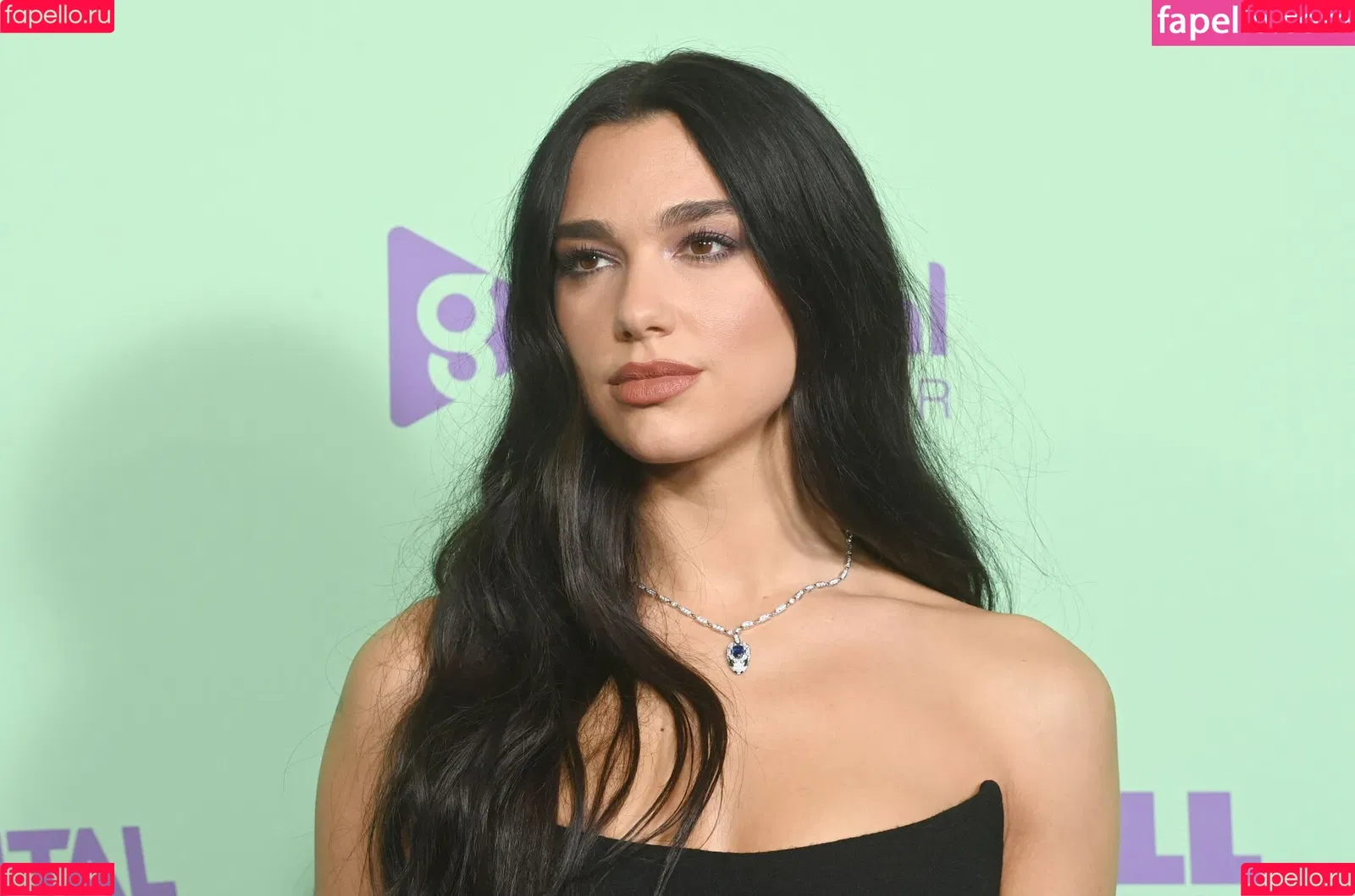 Dua Lipa / dualipa / newsong Onlyfans Photo Gallery 