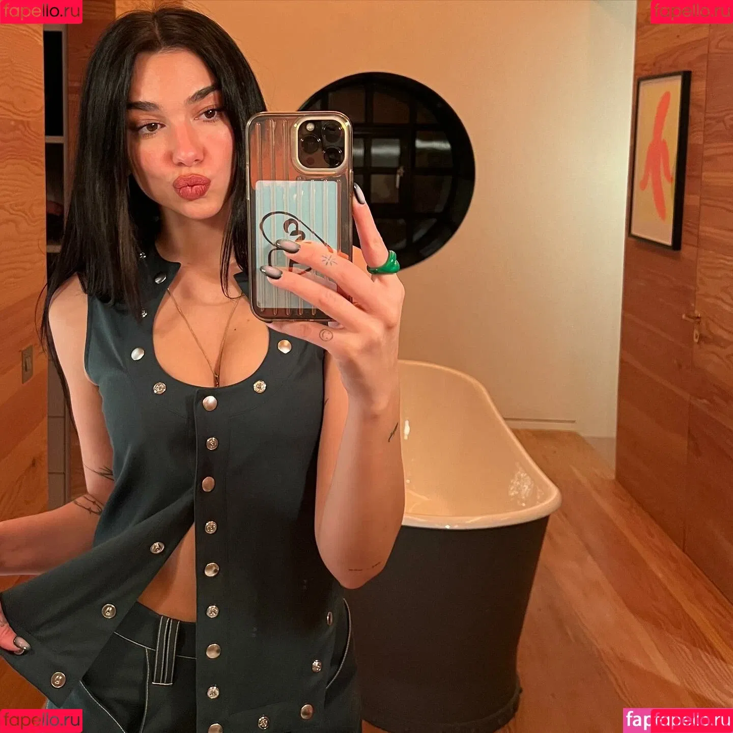 Dua Lipa / dualipa / newsong Onlyfans Photo Gallery 