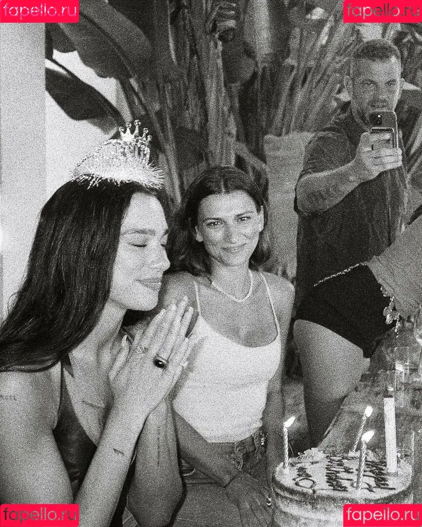 Dua Lipa / dualipa / newsong Onlyfans Photo Gallery 