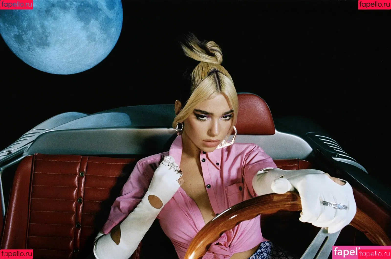 Dua Lipa / dualipa / newsong Onlyfans Photo Gallery 