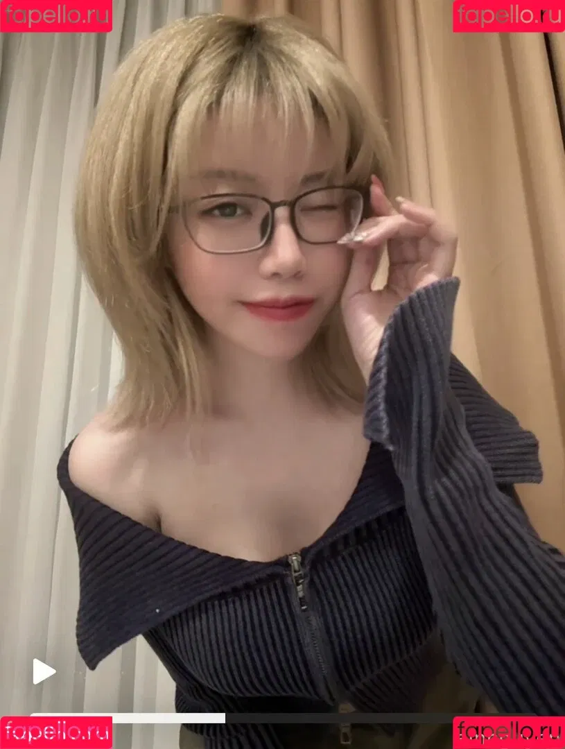 Ain Nguyen / ainnguyen / i_aint_nguyen / iaintnguyen Onlyfans Photo Gallery 