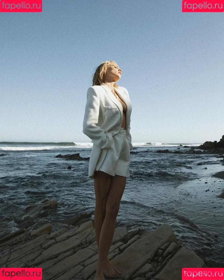 Char_mck / Charlotte McKinney / charlottemckinney / simp chat Onlyfans Photo Gallery 