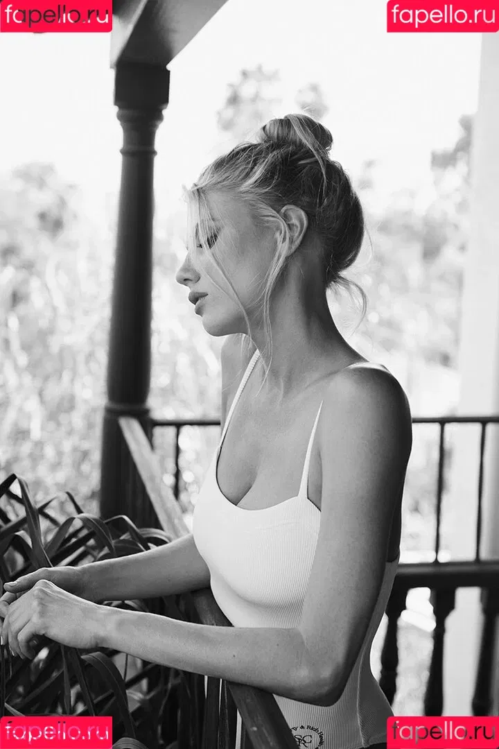 Char_mck / Charlotte McKinney / charlottemckinney / simp chat Onlyfans Photo Gallery 