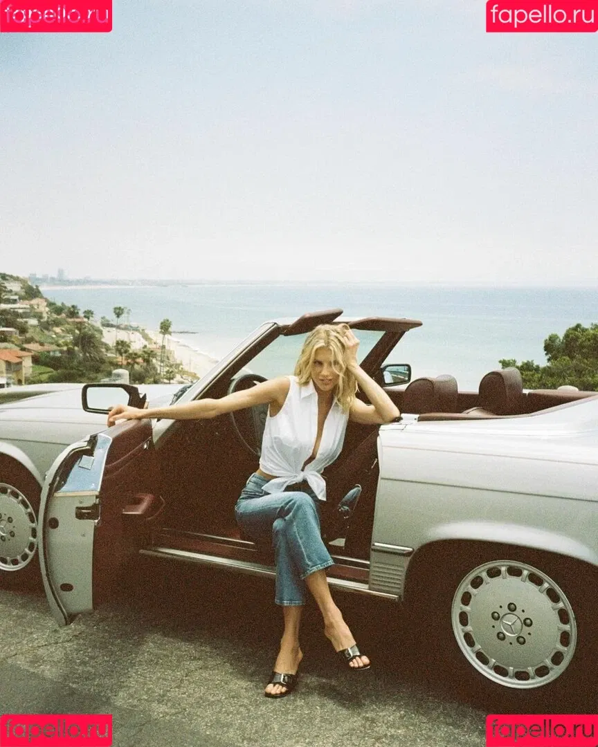 Char_mck / Charlotte McKinney / charlottemckinney / simp chat Onlyfans Photo Gallery 