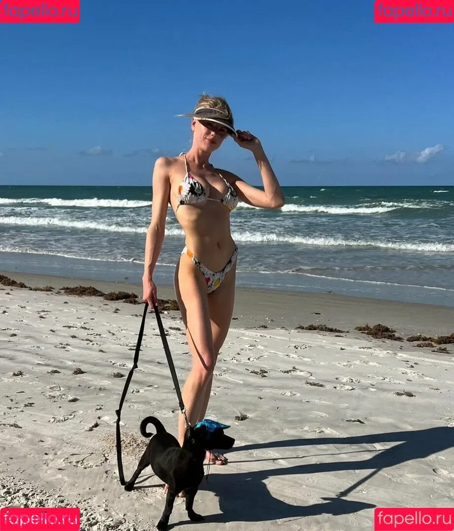 Char_mck / Charlotte McKinney / charlottemckinney / simp chat Onlyfans Photo Gallery 