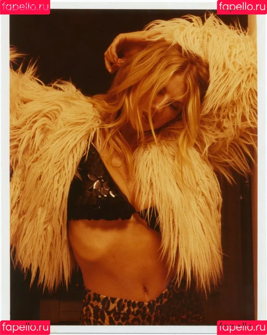 Char_mck / Charlotte McKinney / charlottemckinney / simp chat Onlyfans Photo Gallery 
