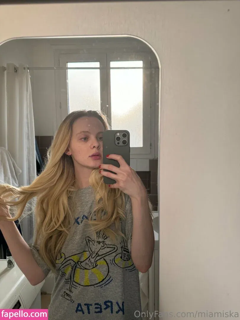 U_smyleylface / malishkavivilol / vivimalishka Onlyfans Photo Gallery 