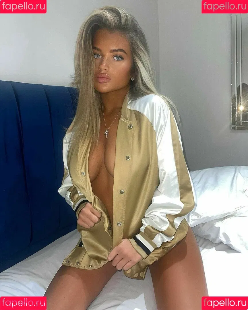Mia Woodhall / miawoodhall Onlyfans Photo Gallery 