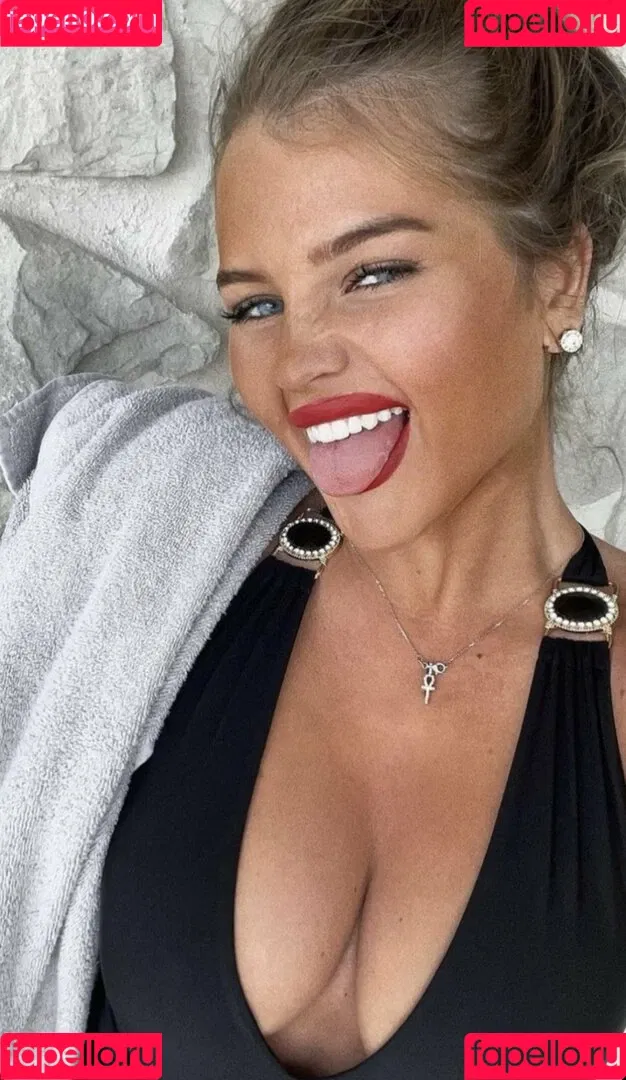 Mia Woodhall / miawoodhall Onlyfans Photo Gallery 