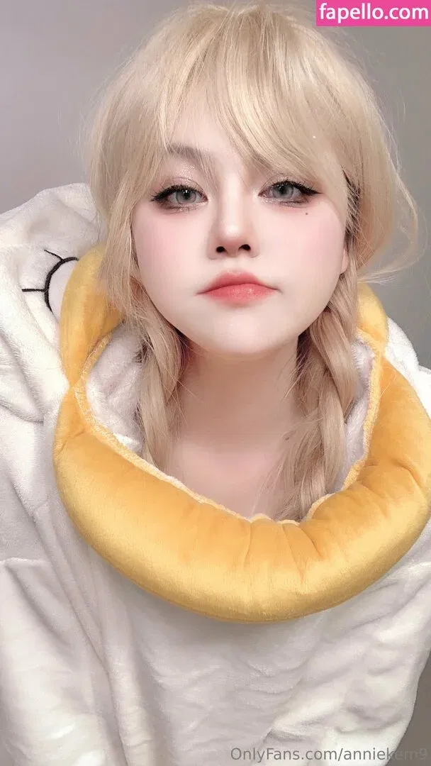 Annie Leonhardt / AnnieLe41064286 / anniekem9 Onlyfans Photo Gallery 