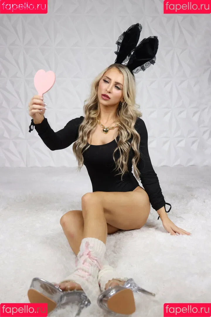 Alix Lynx / alixlynx / thealixlynx Onlyfans Photo Gallery 
