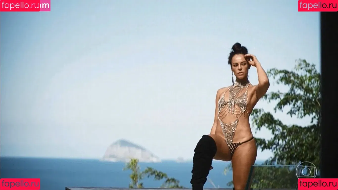 Paolla Oliveira / paollaoliveirareal / paulinhamissbumbum Onlyfans Photo Gallery 