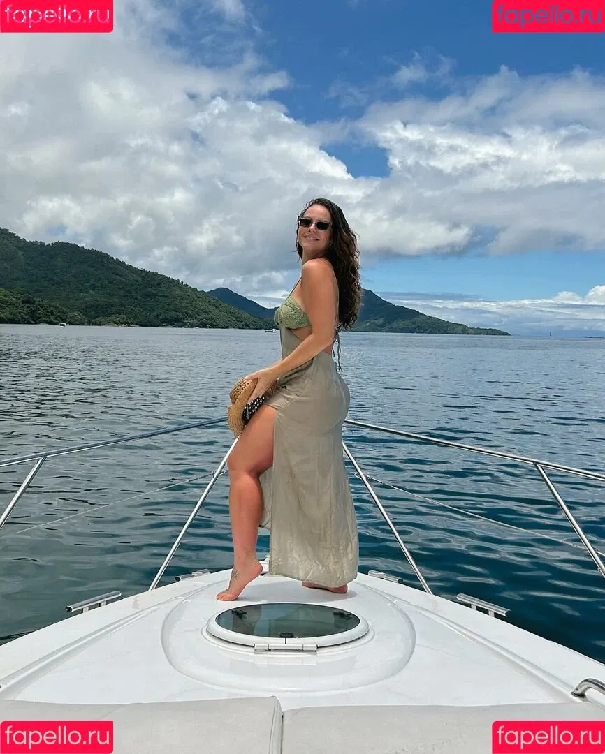 Paolla Oliveira / paollaoliveirareal / paulinhamissbumbum Onlyfans Photo Gallery 